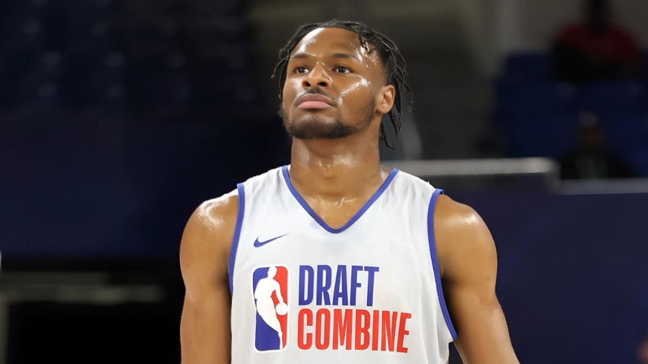 Lakers 'Not Considering' Lebron James' Son Bronny With No. 17 Draft Pick? Details Inside | PINKVILLA