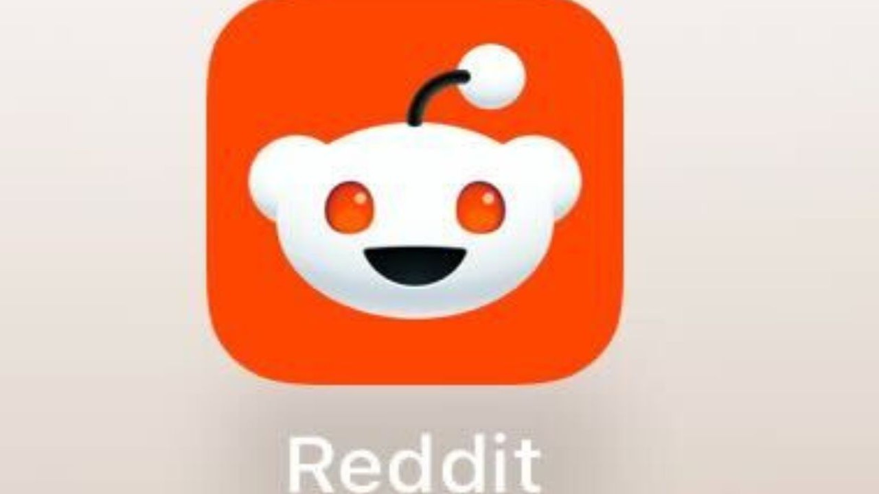 Why are users moving from Google to Reddit for web searches? Find out