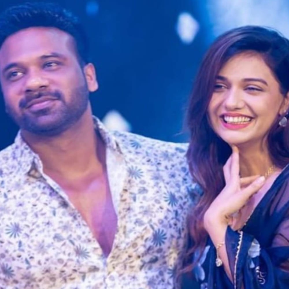 Bigg Boss OTT's Divya Agarwal-Apurva Padgaonkar in trouble? Broker accuses them of not ...