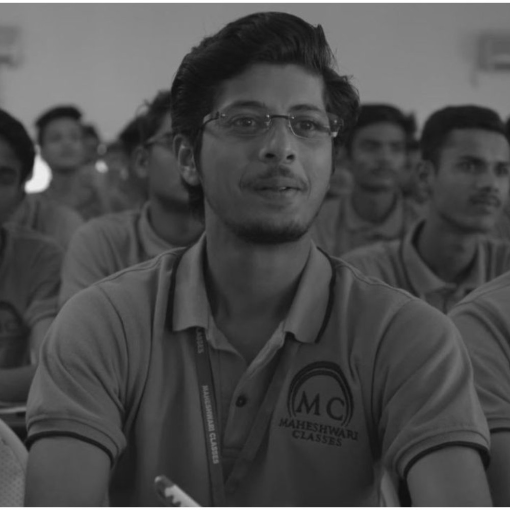 Kota Factory 3: Why did Mayur More's character Vaibhav Pandey fail IIT JEE in the end? Writers reveal real reason Kota Factory 3: Why did Mayur More's character Vaibhav Pandey fail IIT JEE in the end? Writers reveal real reason