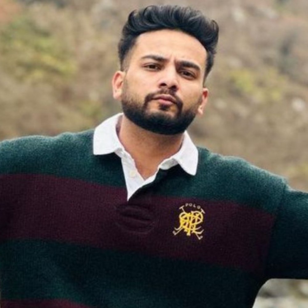 Report: Bigg Boss OTT 2 winner Elvish Yadav lands in trouble again; complaints filed over Kashi Vishwanath Temple photos Report: Bigg Boss OTT 2 winner Elvish Yadav lands in trouble again; complaints filed over Kashi Vishwanath Temple photos