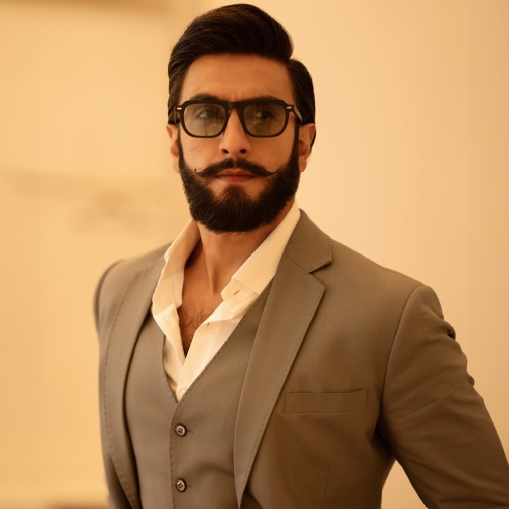 Ranveer Singh's post ft Rahul Dravid, Virat Kohli, Rohit Sharma and others has our hearts; calls India's T20 WC win 'glorious' Ranveer Singh's post ft Rahul Dravid, Virat Kohli, Rohit Sharma and others has our hearts; calls India's T20 WC win 'glorious'