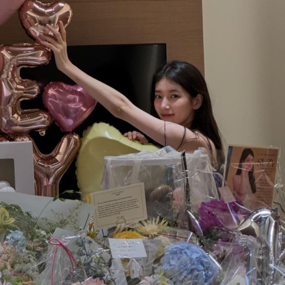 Wonderland star Bae Suzy marks 14th debut anniversary; shares joyful PICS posing alongside fan-sent gifts Wonderland star Bae Suzy marks 14th debut anniversary; shares joyful PICS posing alongside fan-sent gifts