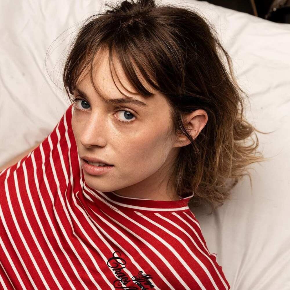 Stranger Things Star Maya Hawke Reveals Season 5 Will Be 'Eight Mini-Movies' Stranger Things Star Maya Hawke Reveals Season 5 Will Be 'Eight Mini-Movies'