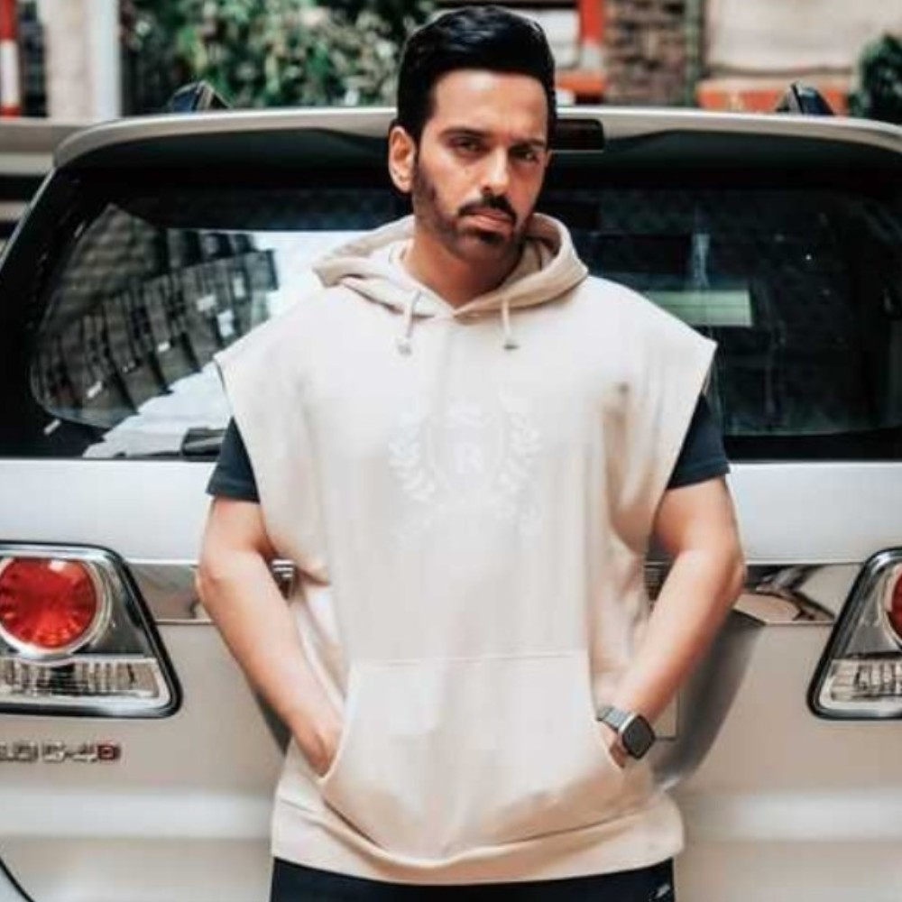 Sonakshi Sinha’s brother Luv Sinha claims ‘wouldn’t associate with some people no matter what’ was not his statement: ‘Incorrectly attributed’ Sonakshi Sinha’s brother Luv Sinha claims ‘wouldn’t associate with some people no matter what’ was not his statement: ‘Incorrectly attributed’