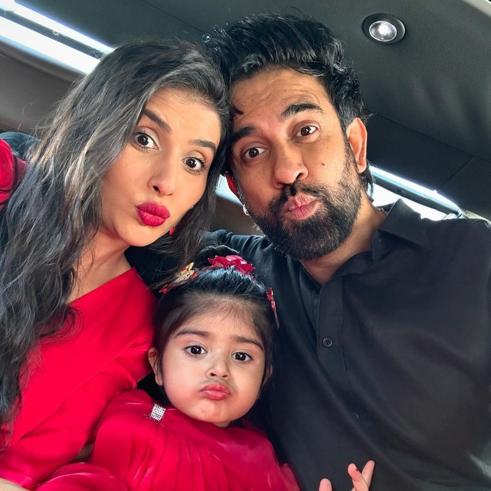 Charu Asopa and Rajeev Sen’s Dubai PICS with daughter show their adorable bond; latter calls ex wife 'Beautiful' Charu Asopa and Rajeev Sen’s Dubai PICS with daughter show their adorable bond; latter calls ex wife 'Beautiful'