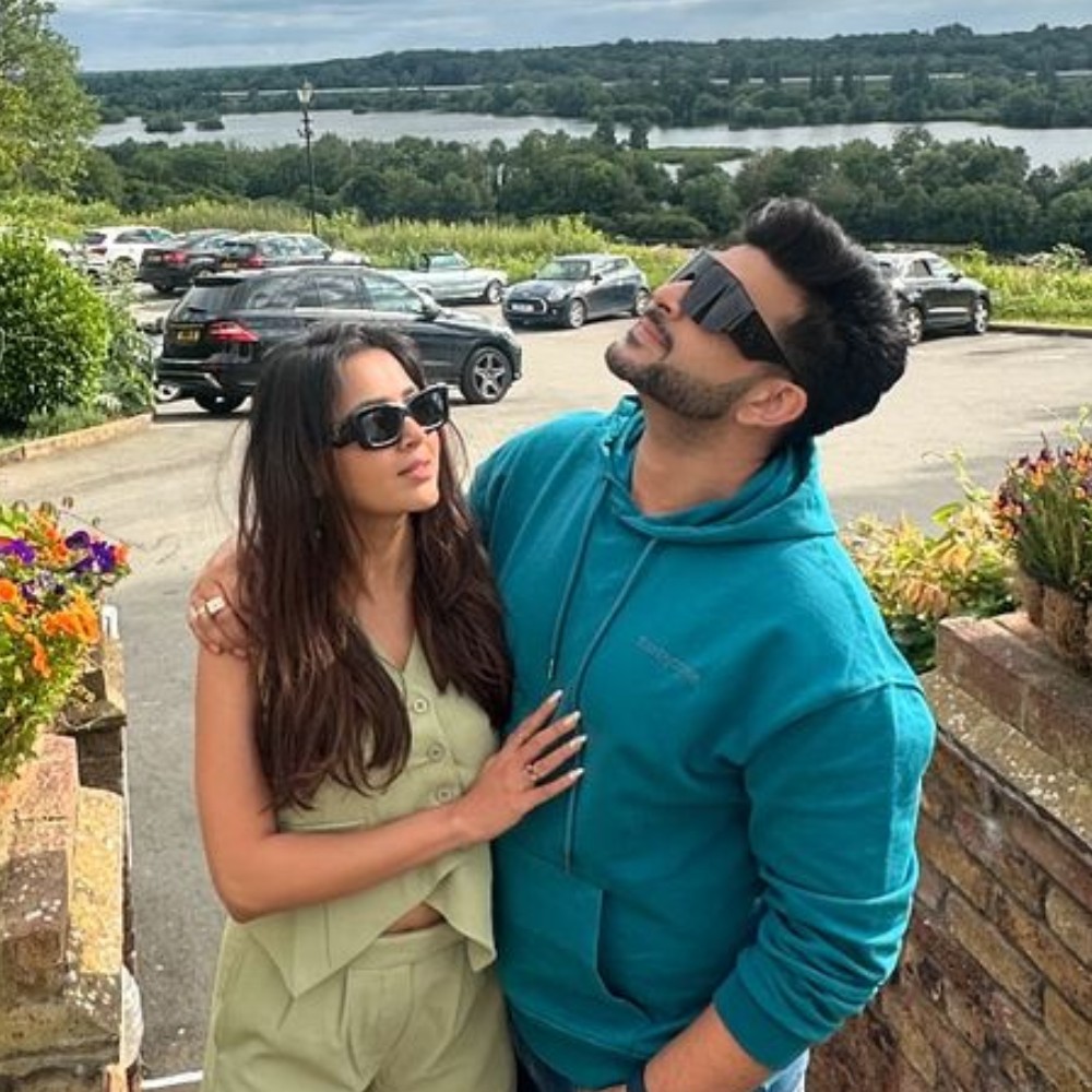 Karan Kundrra’s aww-dorable goofy photo dump with Tejasswi Prakash will make you scream ‘Tauba Tauba’ Karan Kundrra’s aww-dorable goofy photo dump with Tejasswi Prakash will make you scream ‘Tauba Tauba’
