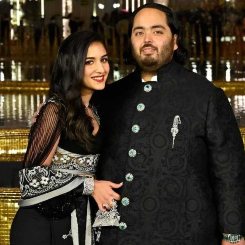Bollywood Newswrap, July 4: Justin Bieber to perform at Anant Amabni-Radhika Merchant's Sangeet; Salman Khan praises Vicky Kaushal's dance moves in Tauba Tauba Bollywood Newswrap, July 4: Justin Bieber to perform at Anant Amabni-Radhika Merchant's Sangeet; Salman Khan praises Vicky Kaushal's dance moves in Tauba Tauba