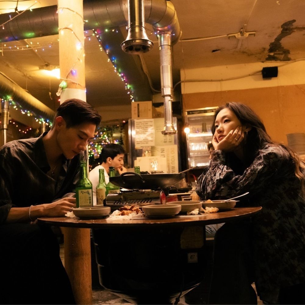 Kim Go Eun and Noh Sang Hyun attract as opposites in new aesthetic stills for romance f...