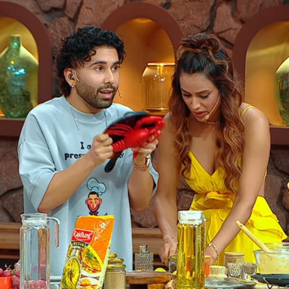 Laughter Chefs PROMO: Krushna Abhishek's reaction to Orry calling THIS Bollywood actress for help will make you go LOL Laughter Chefs PROMO: Krushna Abhishek's reaction to Orry calling THIS Bollywood actress for help will make you go LOL