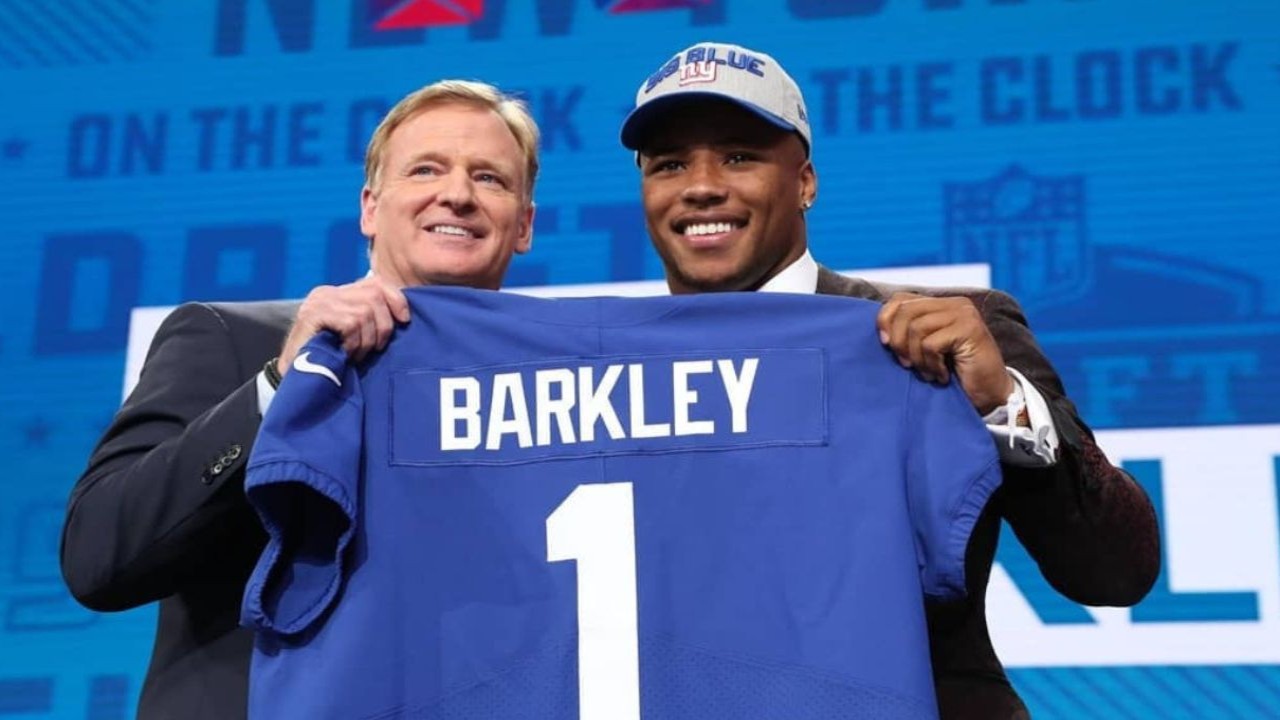  Joe Schoen Decided Not to Retain Giants’ ‘Most Popular Player’ Saquon Barkley Despite Owner John Mara’s Request