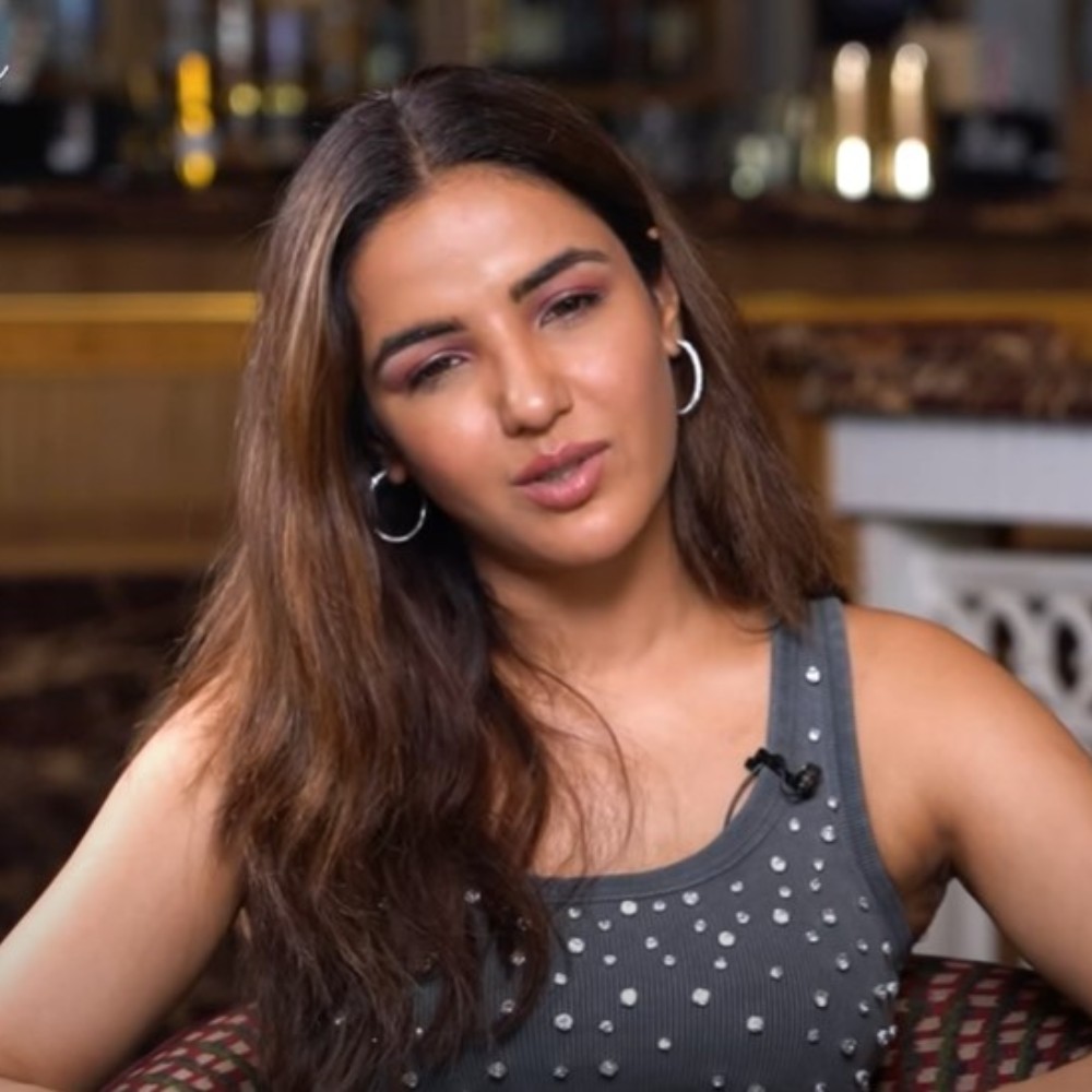 EXCLUSIVE VIDEO: Jasmine Bhasin reveals what key advice she would give to her younger self EXCLUSIVE VIDEO: Jasmine Bhasin reveals what key advice she would give to her younger self