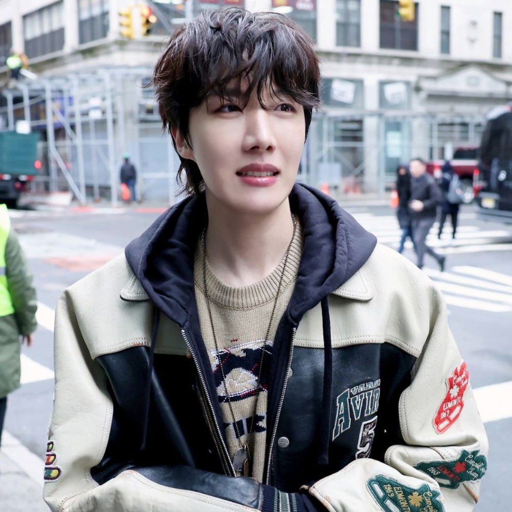 When BTS' J-Hope turned on boyfriend mode and took fans on a heart-fluttering date ahea...