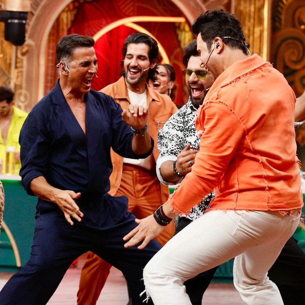 Laughter Chefs: Krushna Abhishek shares PICS from ‘amazing shoot’ moments with Khel Khel Mein star Akshay Kumar Laughter Chefs: Krushna Abhishek shares PICS from ‘amazing shoot’ moments with Khel Khel Mein star Akshay Kumar