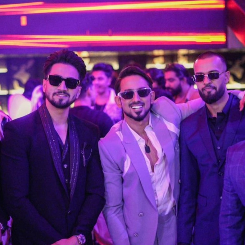 Bigg Boss OTT 3’s Adnaan Shaikh celebrates birthday with Naezy, Faisu, and Sai Ketan Rao Bigg Boss OTT 3’s Adnaan Shaikh celebrates birthday with Naezy, Faisu, and Sai Ketan Rao