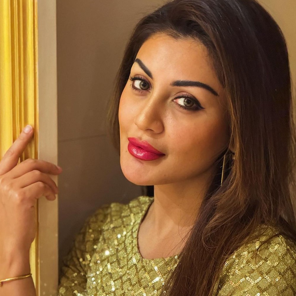 REPORT: Bigg Boss 9's Rimi Sen seeks compensation of Rs 50 crores from a motor car comp...