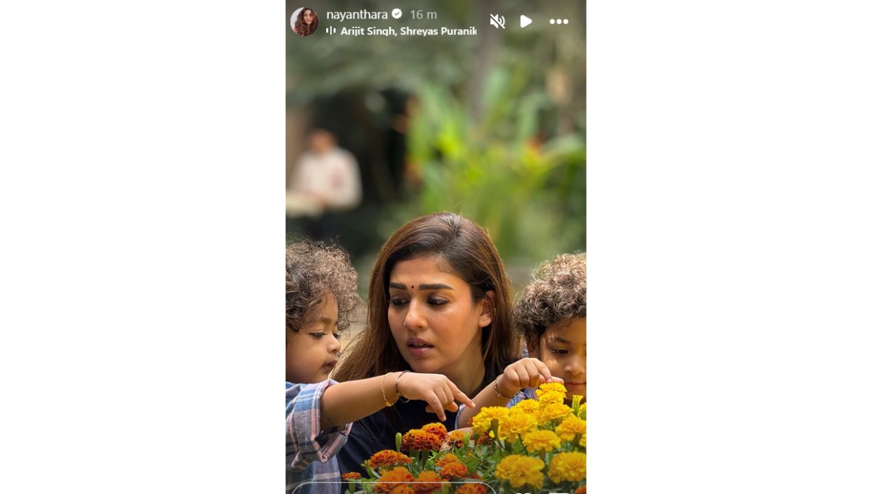 Nayanthara with sons Uyir and Ulag