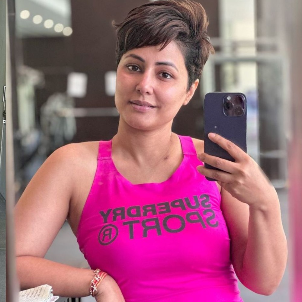 Hina Khan continues her battle with breast cancer; Reveals 'last few days have been tou...