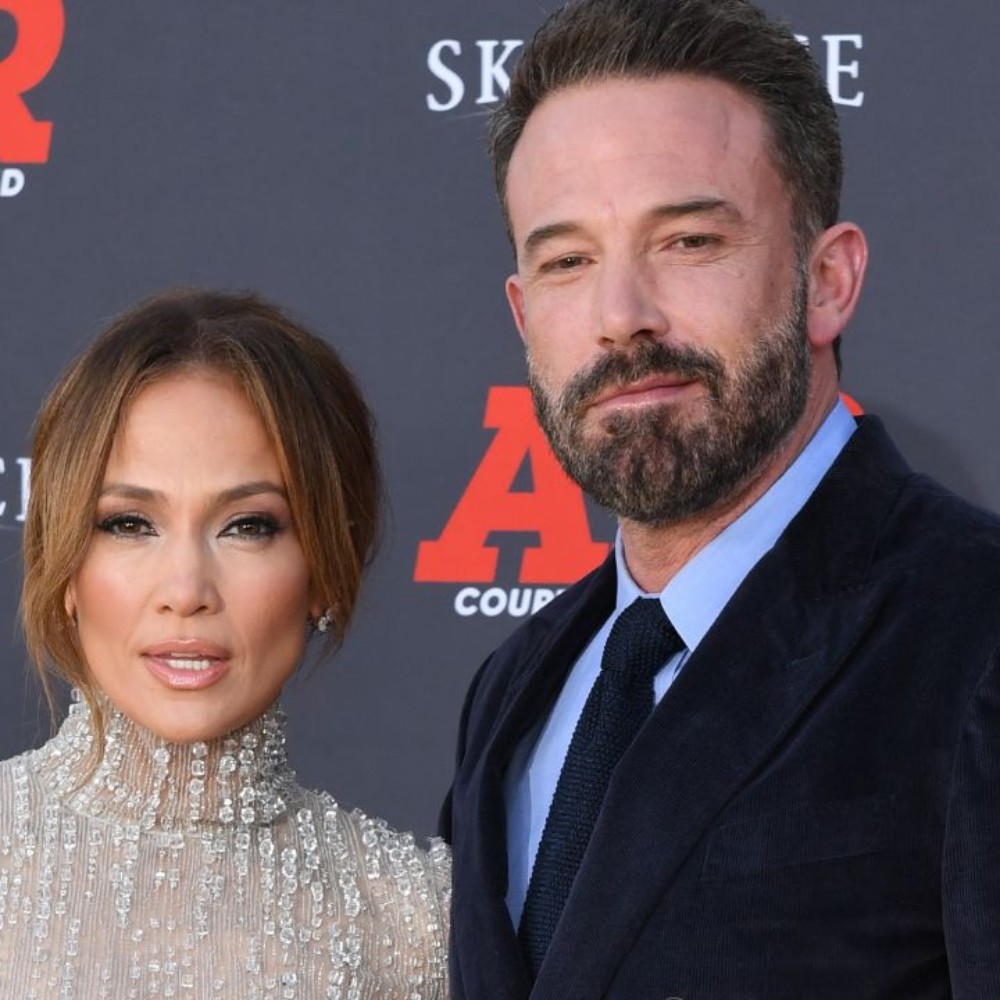 Jennifer Lopez Seeks to Drop Ben Affleck’s Last Name in Recent Divorce Filing Jennifer Lopez Seeks to Drop Ben Affleck’s Last Name in Recent Divorce Filing
