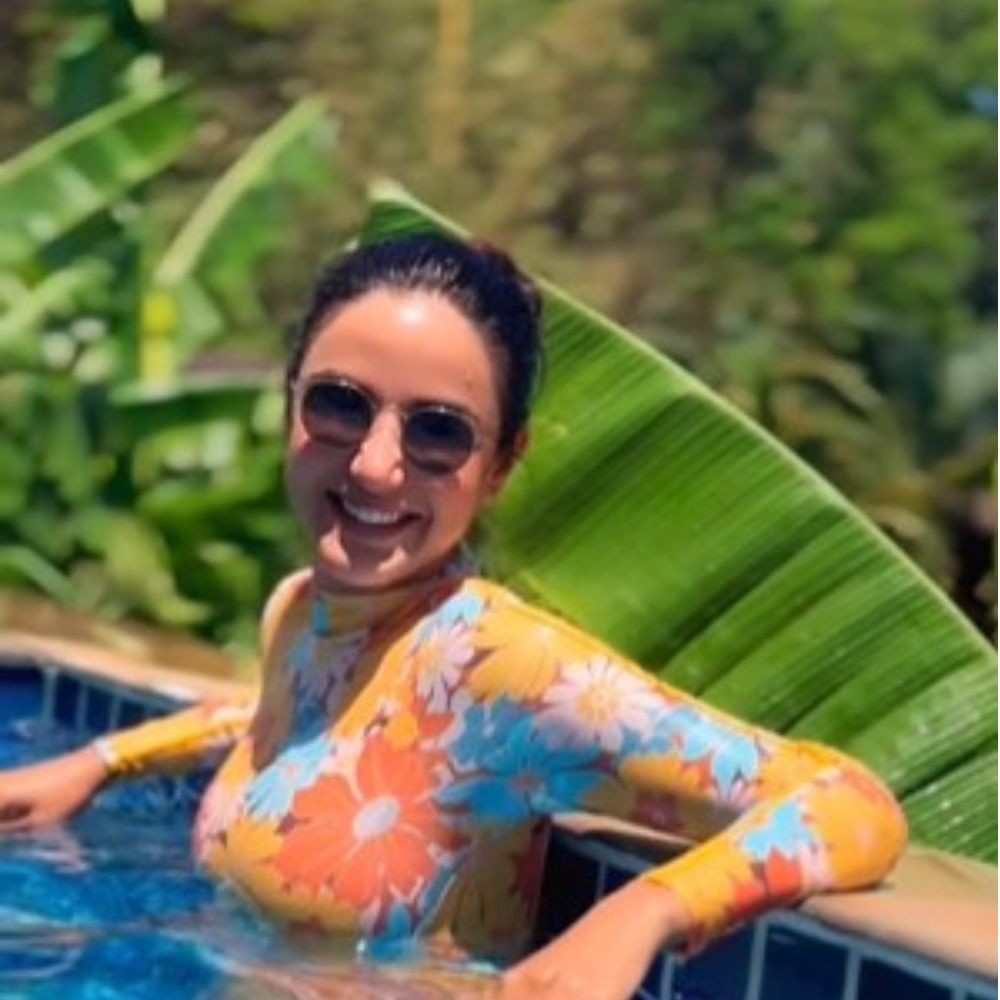 Jasmine Bhasin removes sunglasses and gives LATEST update on her corneal eye injury: 'B...