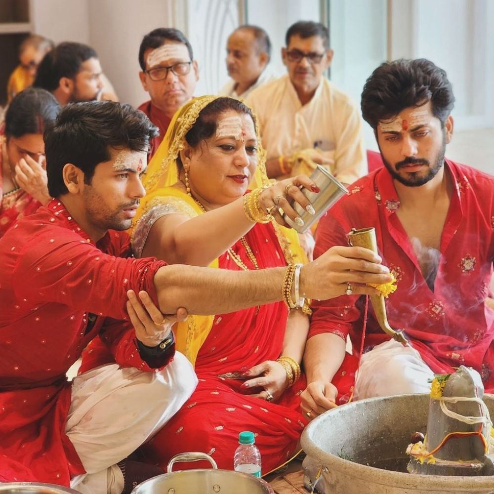 Siddharth and Abhishek Nigam celebrate fresh beginnings as they move into new house; ‘O...