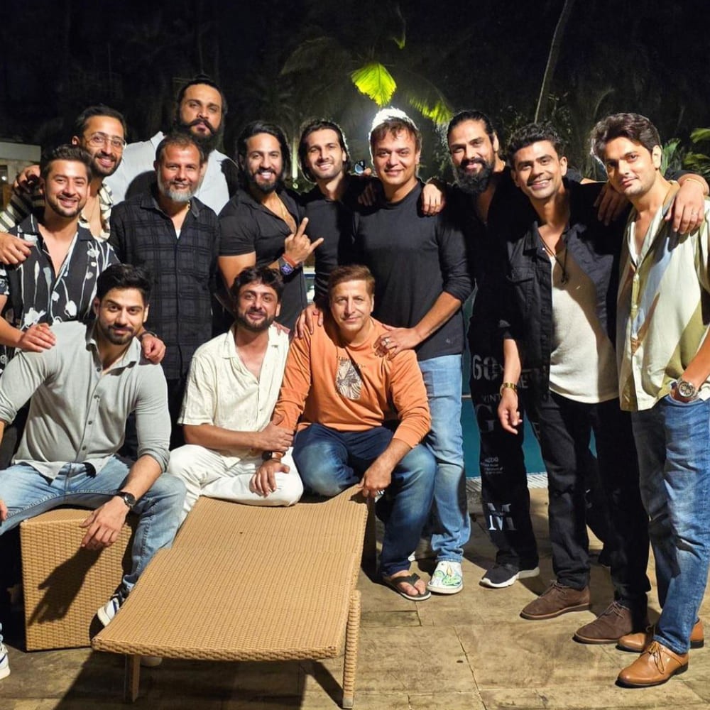 Shaheer Sheikh's happiness knows no bounds as Mahabharat cast gets reunited; Actor says...