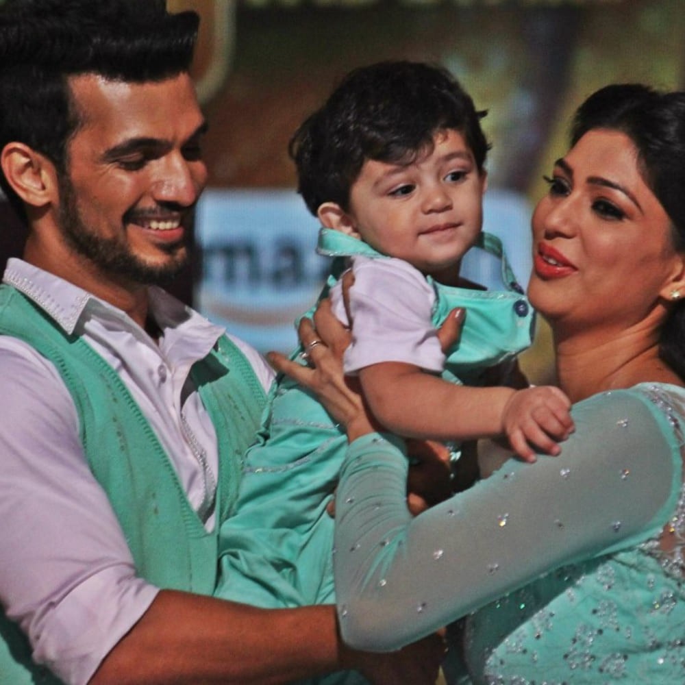 THROWBACK: When Arjun Bijlani's son Ayaan stole the spotlight with his cute antics on Jhalak Dikhhla Jaa's stage THROWBACK: When Arjun Bijlani's son Ayaan stole the spotlight with his cute antics on Jhalak Dikhhla Jaa's stage