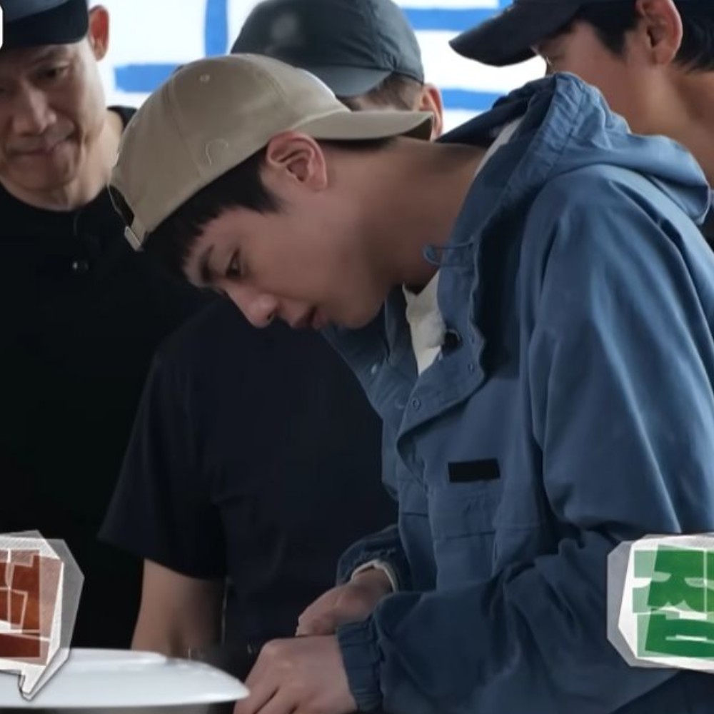  BTS' Jin flaunts post-military knife skills in Half-Star Hotel in Lost Island preview,...