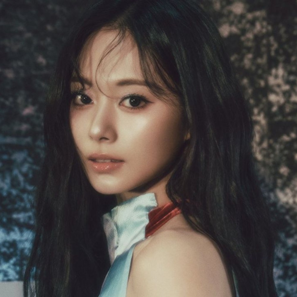 TWICE’s Tzuyu is ready to give all her love in Run Away music video from debut solo alb...