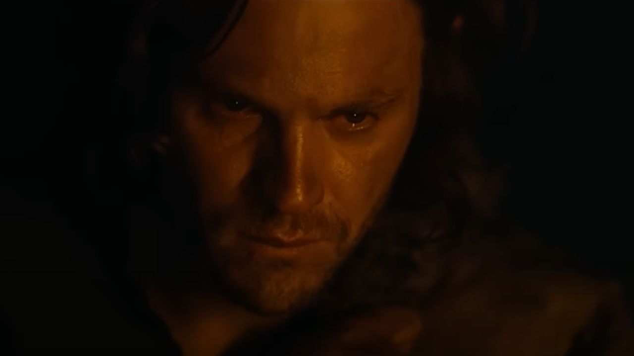 Charlie Vickers as Halbrand in Rings Of Power (via YouTube/ Prime Video)