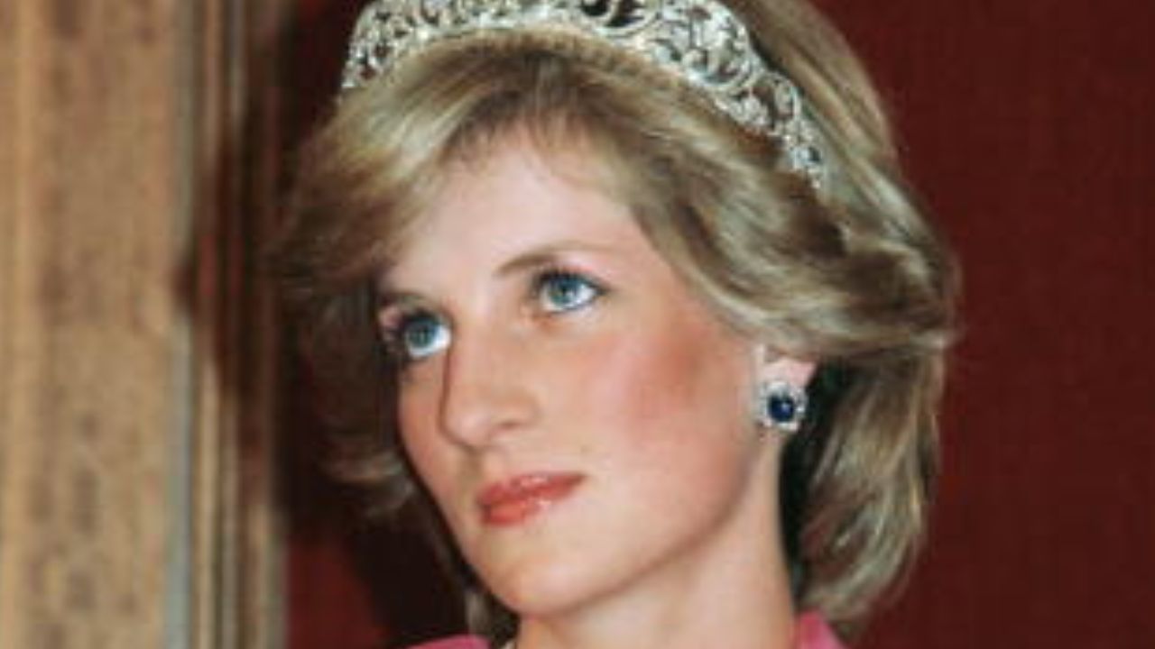 Princess Diana (Image via Getty Images)