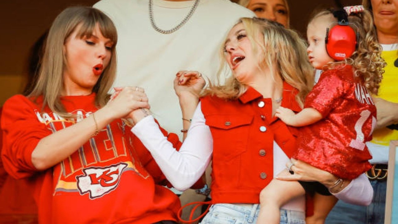 Taylor Swift and Brittany Mahomes (Getty Images)