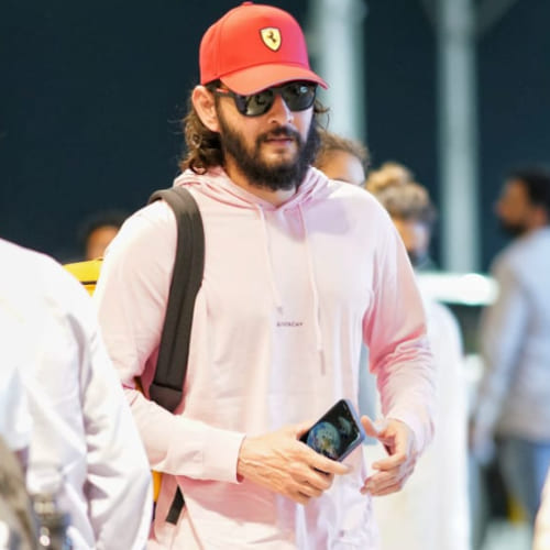 Mahesh Babu's phone wallpaper is proof he's SSMB29 ready as he gets papped at airport