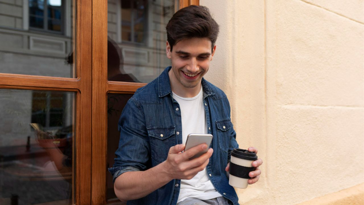 Things to text her to make her want you