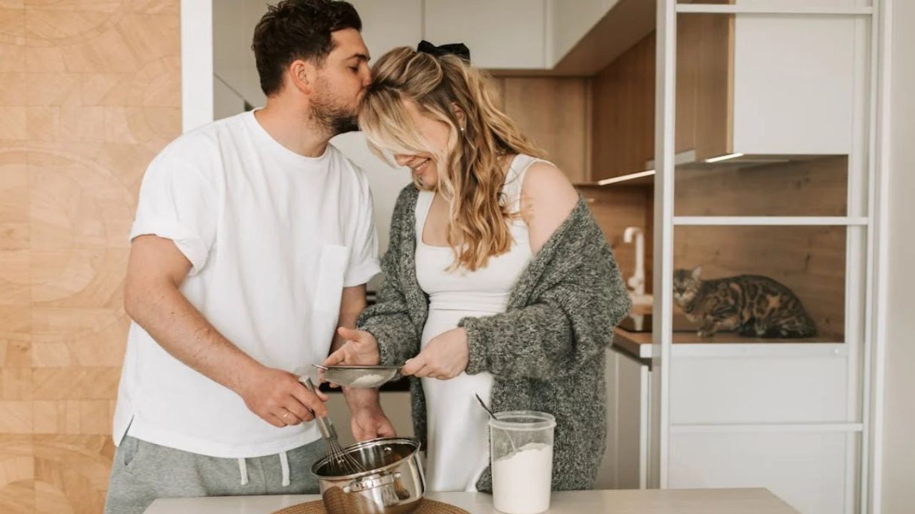 Cancer to Scorpio: 4 Zodiac Signs Who Find Special Ways to Support Their Pregnant Partners Cancer to Scorpio: 4 Zodiac Signs Who Find Special Ways to Support Their Pregnant Partners