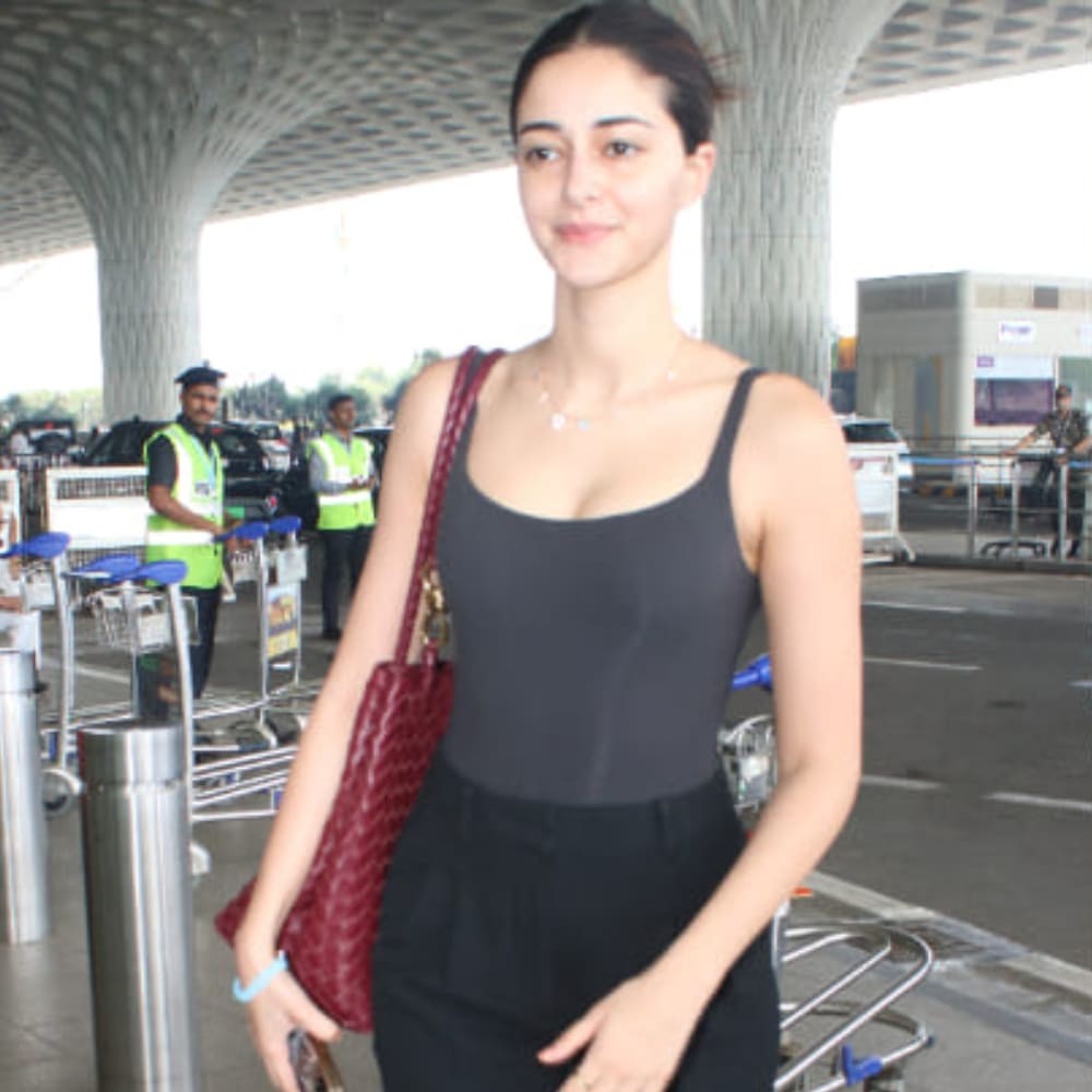 Ananya Panday’s Bag collection: Luxe Gucci bag to Bottega Veneta tote worth Rs 8,14,706...