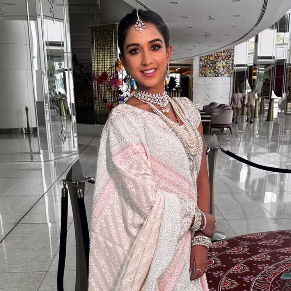 Radhika Merchant’s pastel-hued Abu Jani Sandeep Khosla lehenga is a perfect mix of glam...
