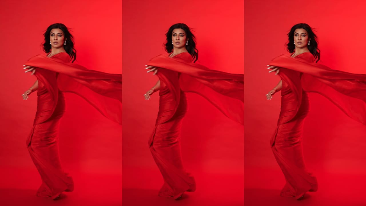 Sushmita Sen in red saree is more than just a look; it’s pure nostalgia and will make you start singing Tumhe Jo Maine Dekha