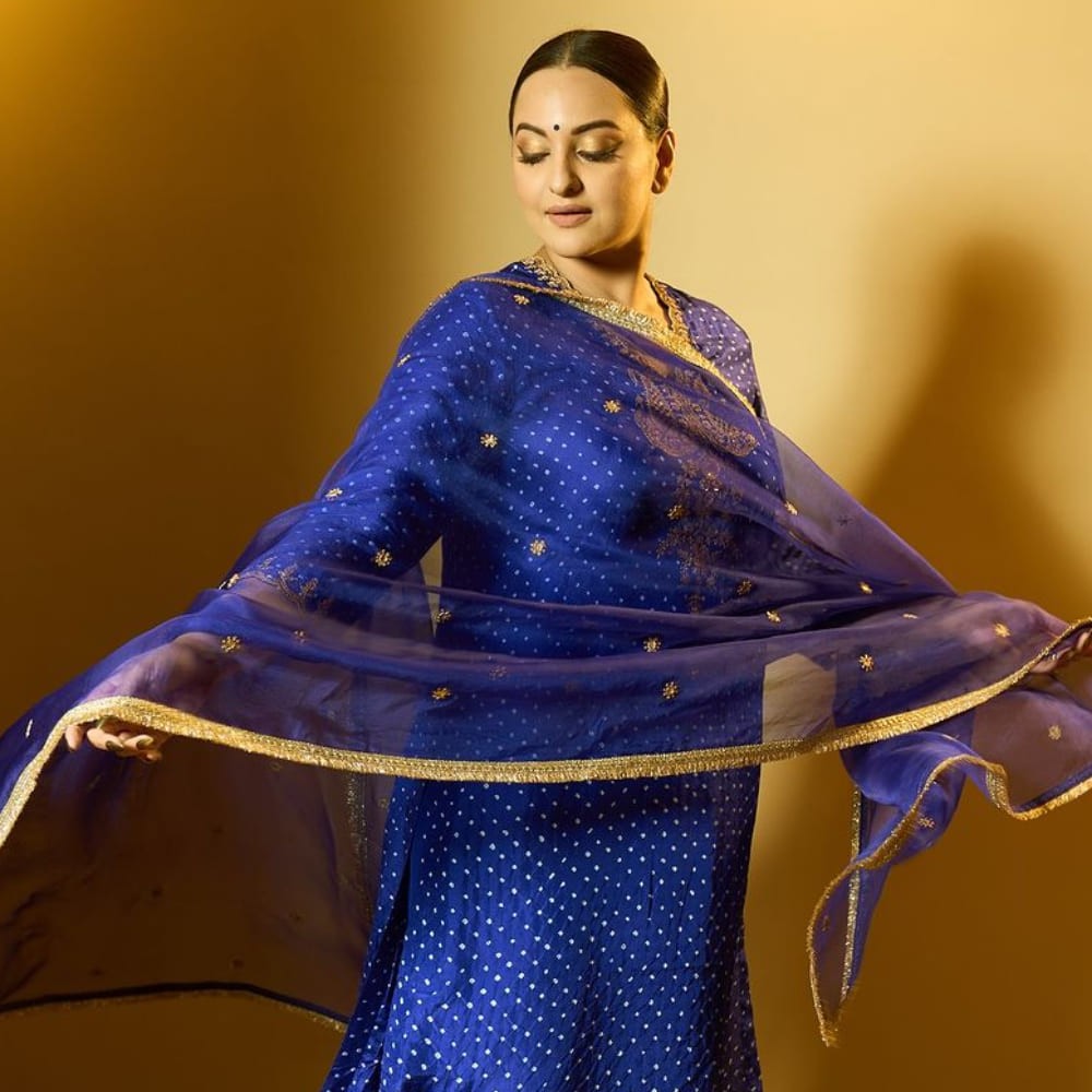 Sonakshi Sinha wears royal blue bandhani kurta and pant set worth Rs 59,900 and it can ...