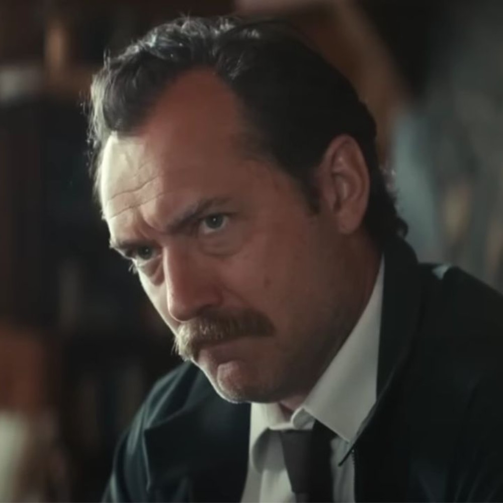 Jude Law Hits The Spot As He Gets Nostalgic Recalling Era of Mid-Budget Films: 'The Hea... Jude Law Hits The Spot As He Gets Nostalgic Recalling Era of Mid-Budget Films: 'The Hea...