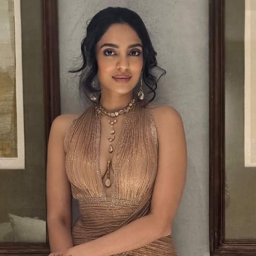 Sobhita Dhulipala oozes glam in Rs 1 lakh Tarun Tahiliani draped gown at her post-weddi... Sobhita Dhulipala oozes glam in Rs 1 lakh Tarun Tahiliani draped gown at her post-weddi...