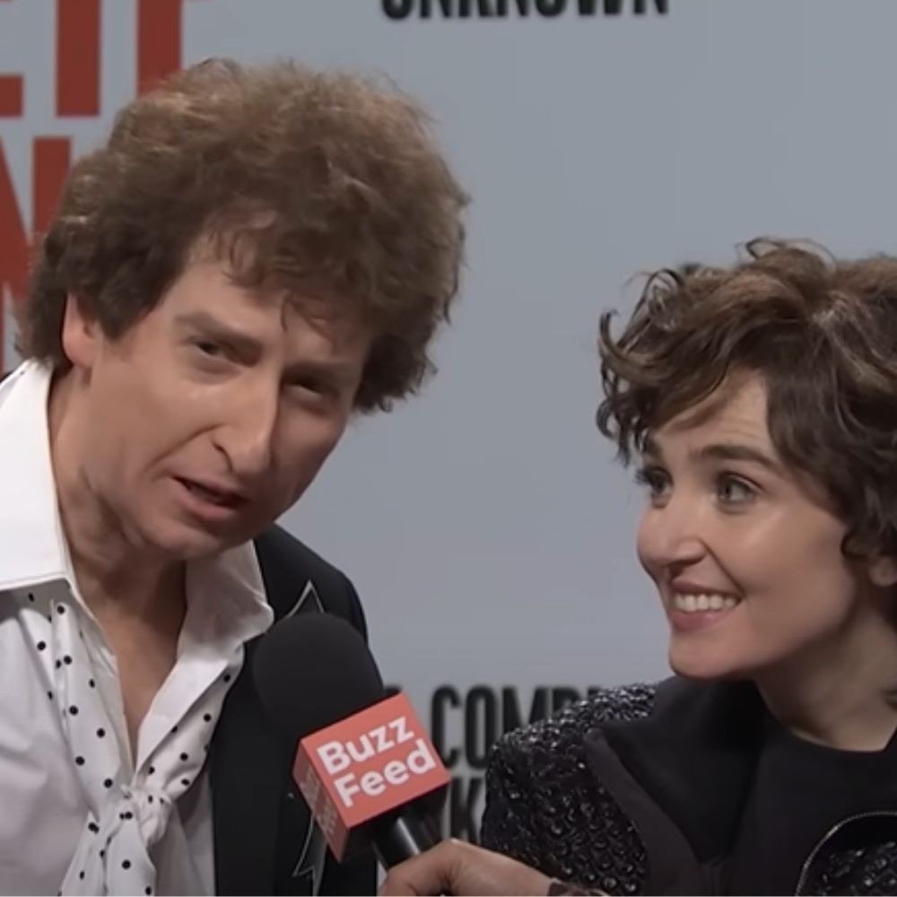 SNL Spoofs Timothée Chalamet's Bob Dylan Biopic With Red-Carpet Hijinks And Brat Summer... SNL Spoofs Timothée Chalamet's Bob Dylan Biopic With Red-Carpet Hijinks And Brat Summer...