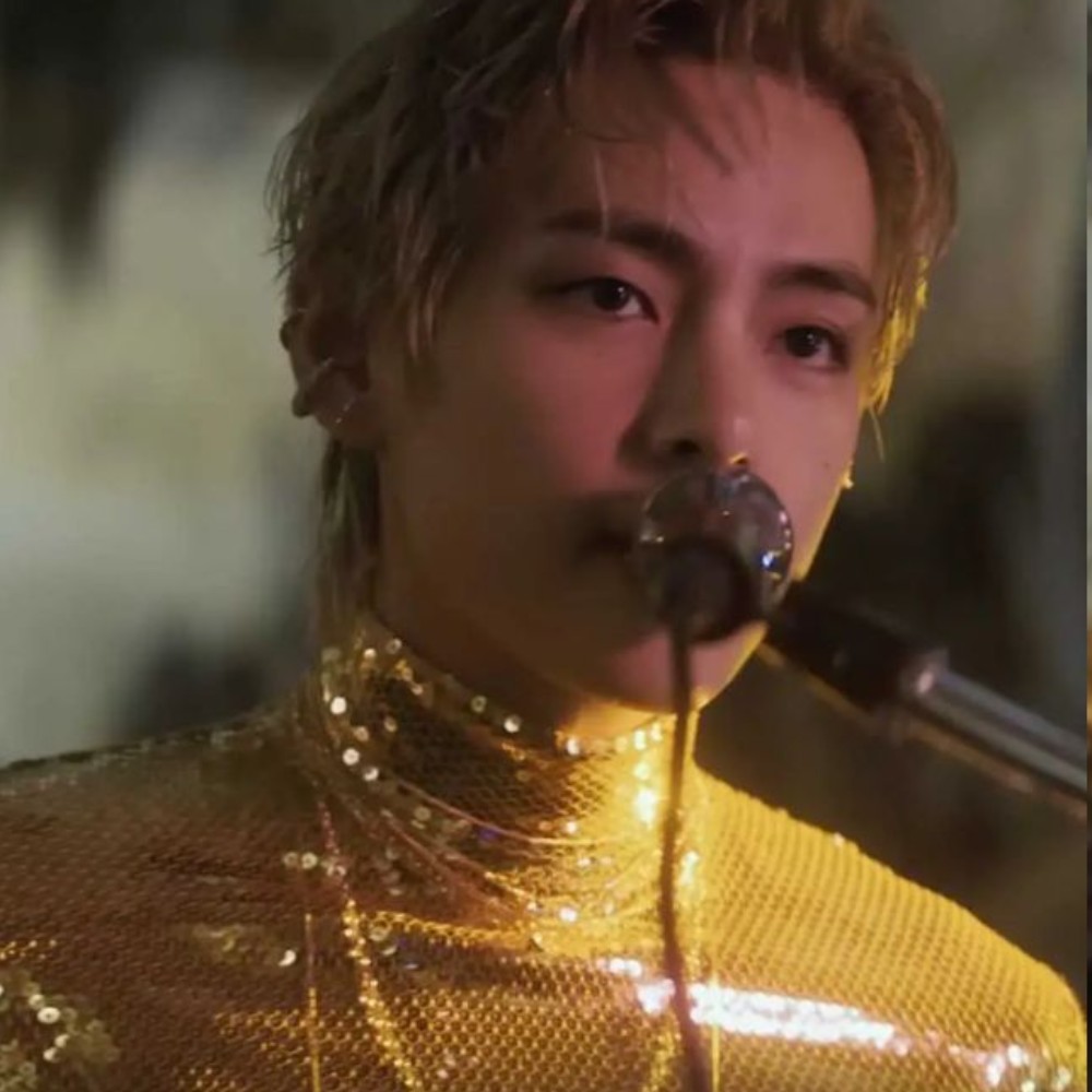 BTS' V sets personal record as Love Me Again from Layover becomes his first solo track ... BTS' V sets personal record as Love Me Again from Layover becomes his first solo track ...