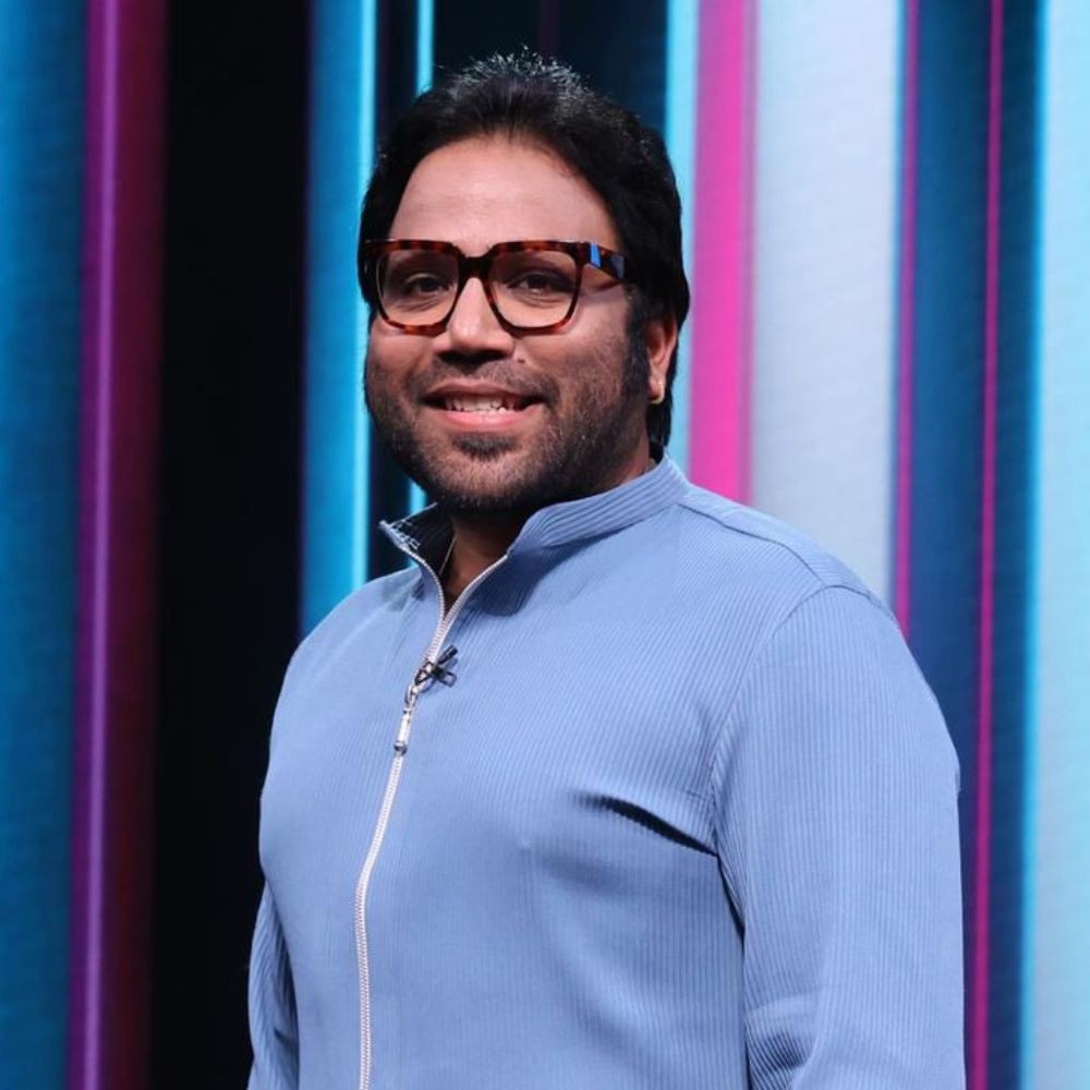 Indian Idol 15: Sandeep Reddy Vanga REACTS to Javed Akhtar’s criticism of Animal; Shrey... Indian Idol 15: Sandeep Reddy Vanga REACTS to Javed Akhtar’s criticism of Animal; Shrey...