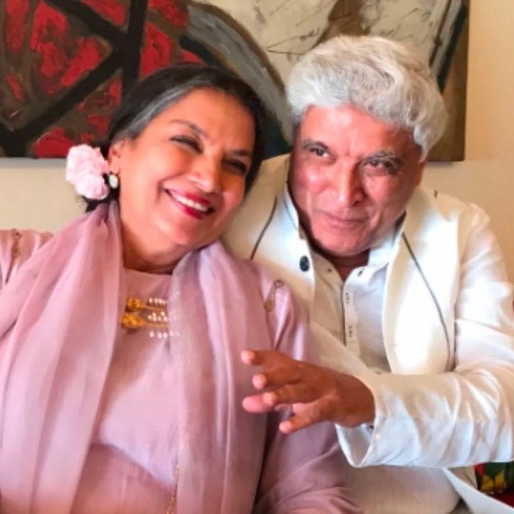 Shabana Azmi admits hubby Javed Akhtar still makes her ‘laugh’ on their 40th anniversar... Shabana Azmi admits hubby Javed Akhtar still makes her ‘laugh’ on their 40th anniversar...