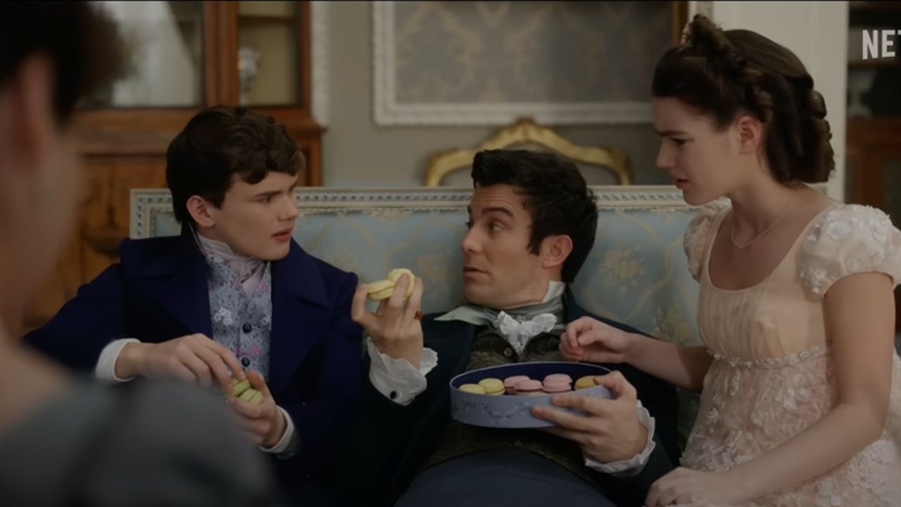 Benedict in Bridgerton (via YouTube)
