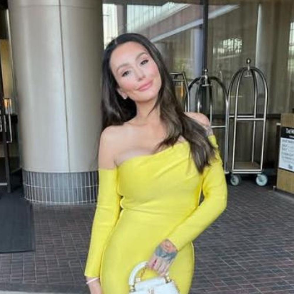 Jersey Shore’s Jenni ‘JWoww’ Farley Reveals She Took Up Martial Arts Because of THIS Ce... Jersey Shore’s Jenni ‘JWoww’ Farley Reveals She Took Up Martial Arts Because of THIS Ce...