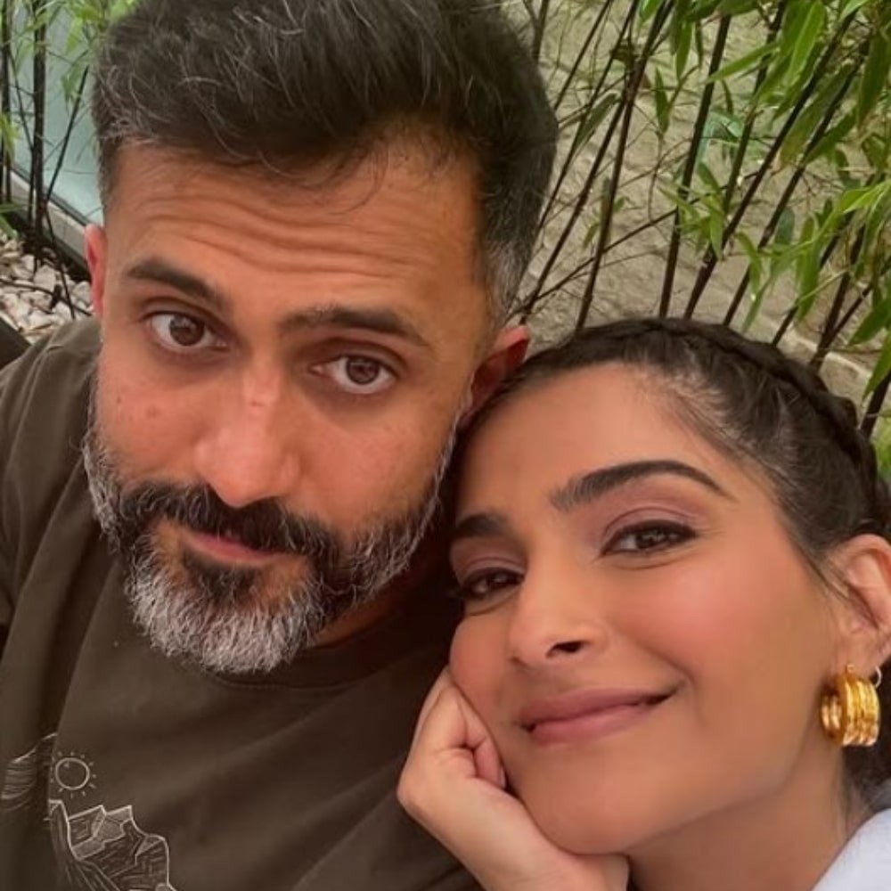 Sonam Kapoor reflects on her journey with Anand Ahuja and son Vayu; says 'It's not abou... Sonam Kapoor reflects on her journey with Anand Ahuja and son Vayu; says 'It's not abou...