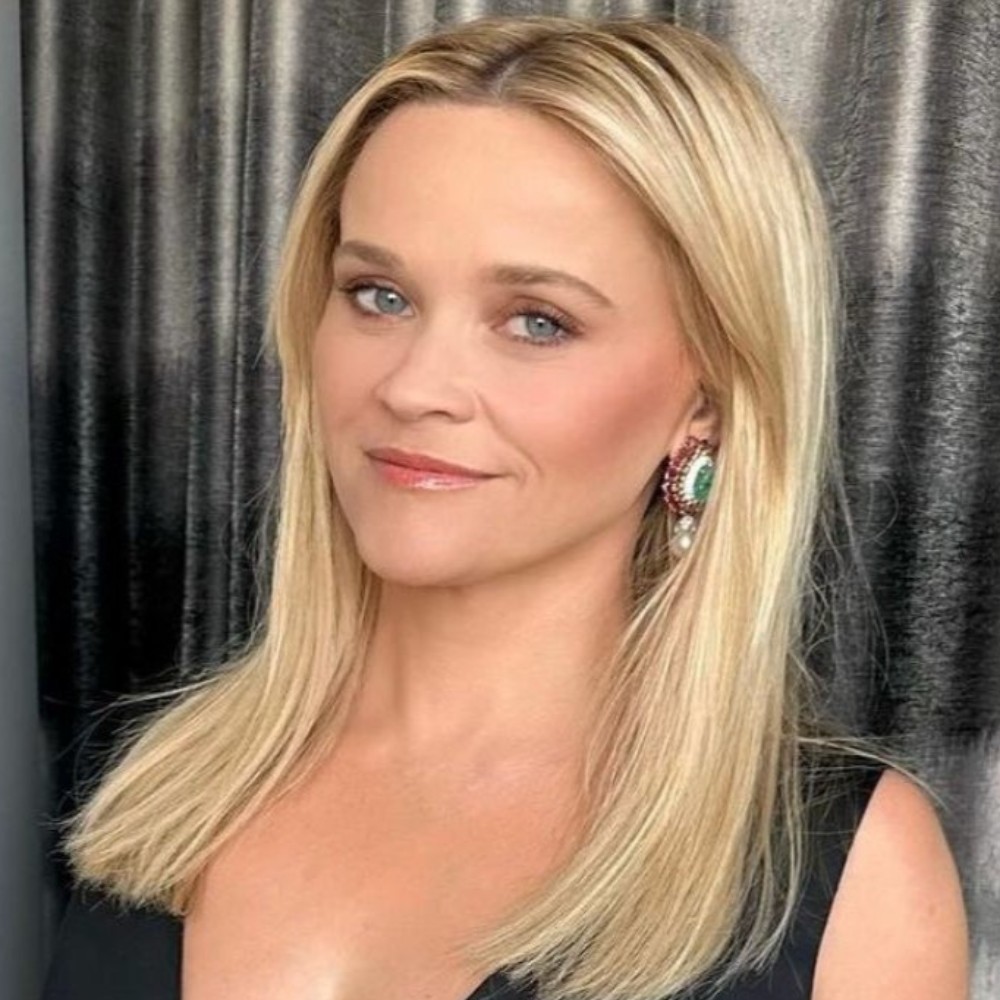 Reese Witherspoon on Holiday Traditions and Why She Prefers Handmade Gifts from Her Kid... Reese Witherspoon on Holiday Traditions and Why She Prefers Handmade Gifts from Her Kid...
