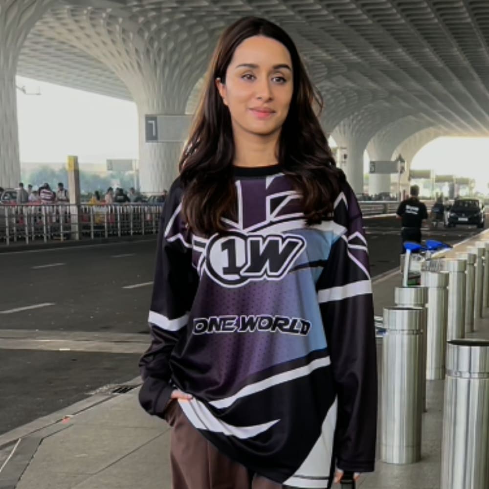 Shraddha Kapoor’s airport look in Dhruv Kapoor top and Bottega Veneta mini bag worth Rs... Shraddha Kapoor’s airport look in Dhruv Kapoor top and Bottega Veneta mini bag worth Rs...